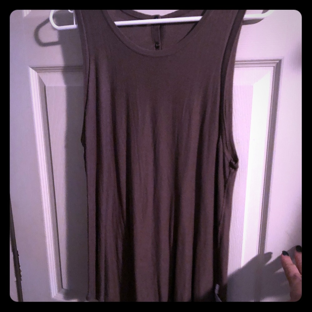 Loft army green tank